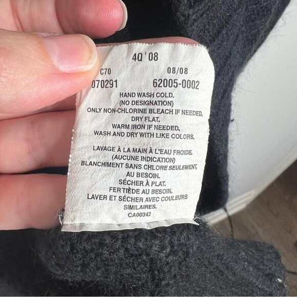 Levi's Womens Size Medium Black Angora Blend One Button Shawl Collar Cardigan - Picture 7 of 11